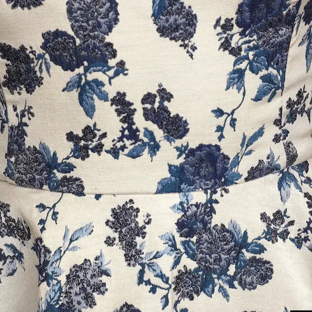 NWOT Lulu’s A Sight To See Navy Blue Floral Print Jacquard Peplum Midi Dress - Picture 5 of 5